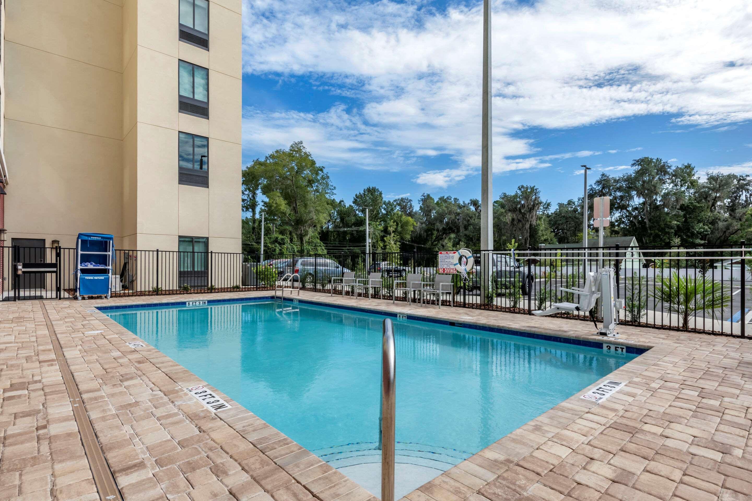 Comfort Suites Gainesville Near University Eksteriør bilde
