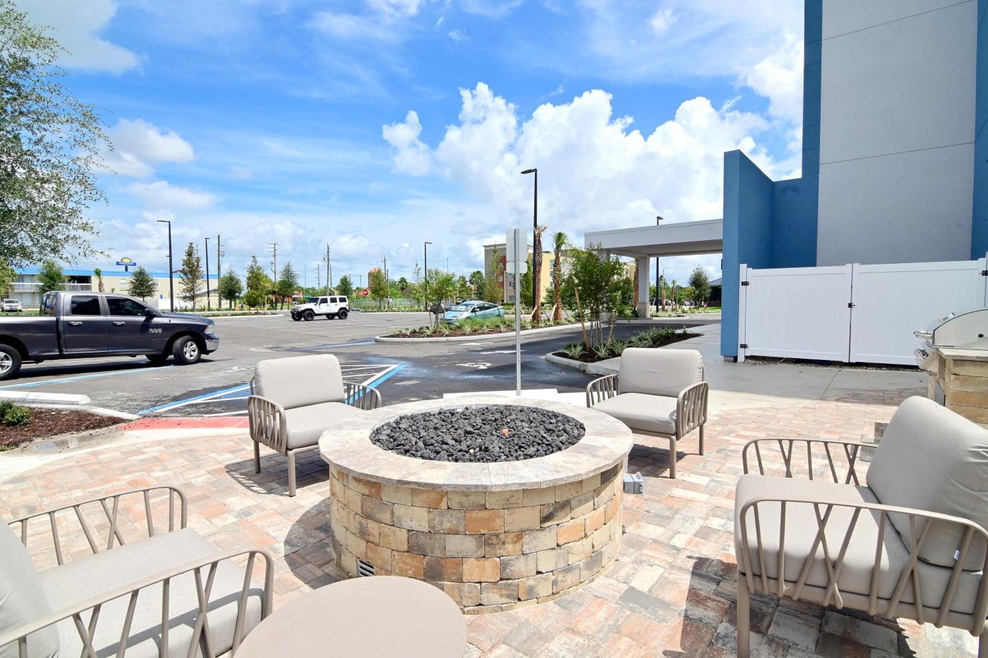 Comfort Suites Gainesville Near University Eksteriør bilde
